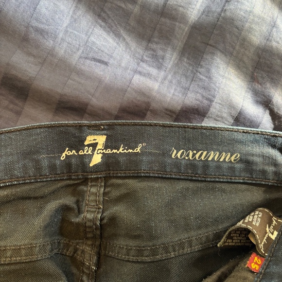 Women’s Jeans - Picture 3 of 4